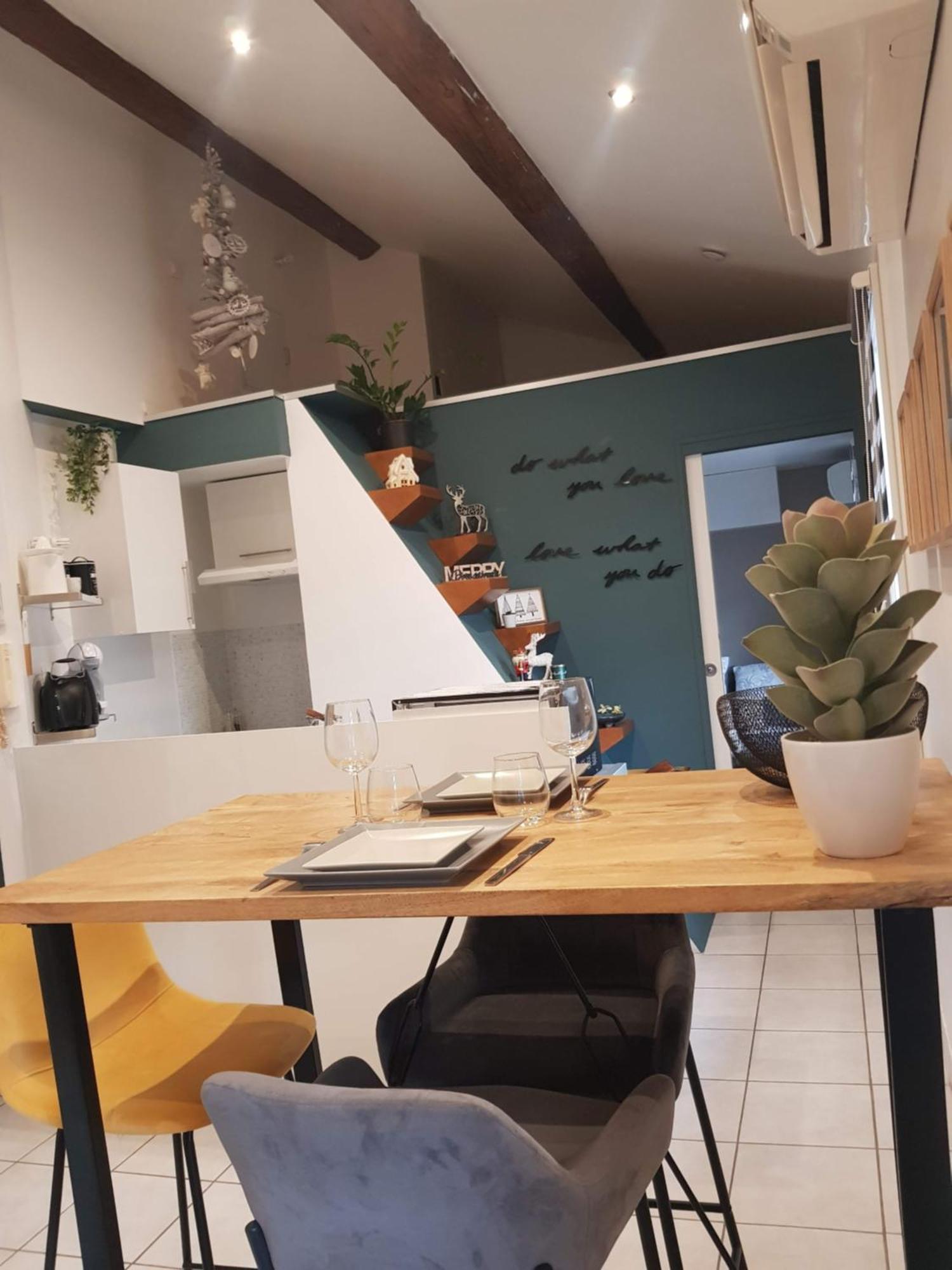 Appartement Climatise Proche Gare Et Centre-Ville Sete Luaran gambar